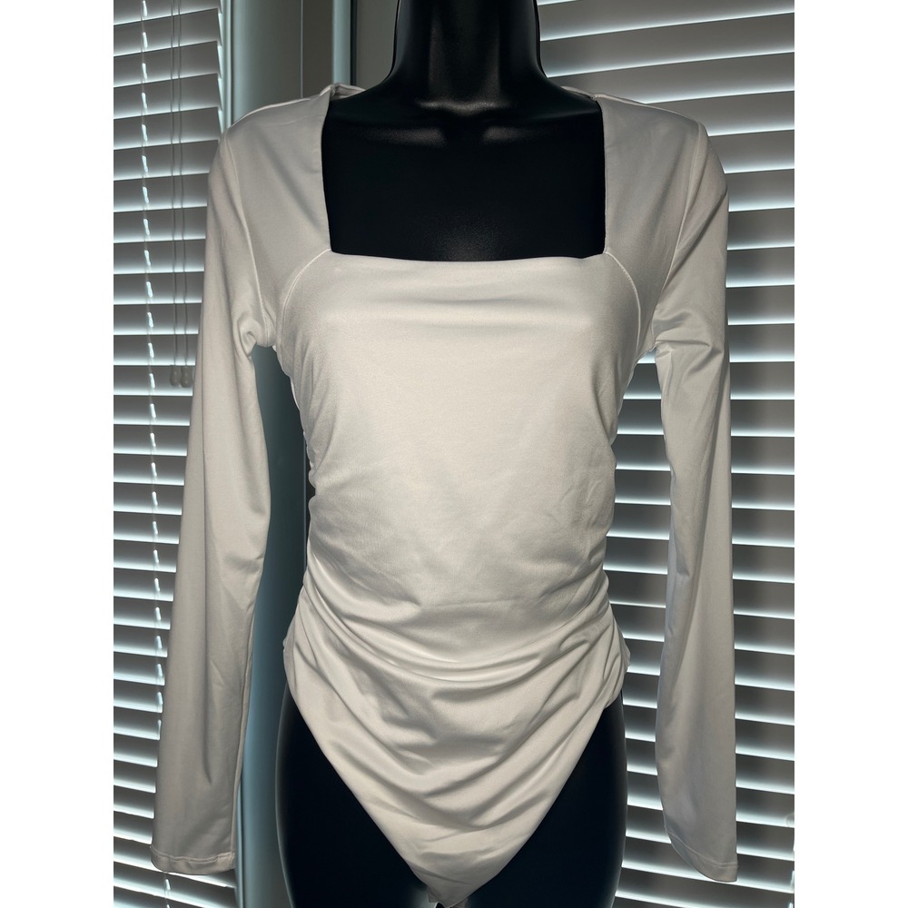NWOT Steve Madden NYC White Square Neck Ruched Long Sleeve Bodysuit Small
